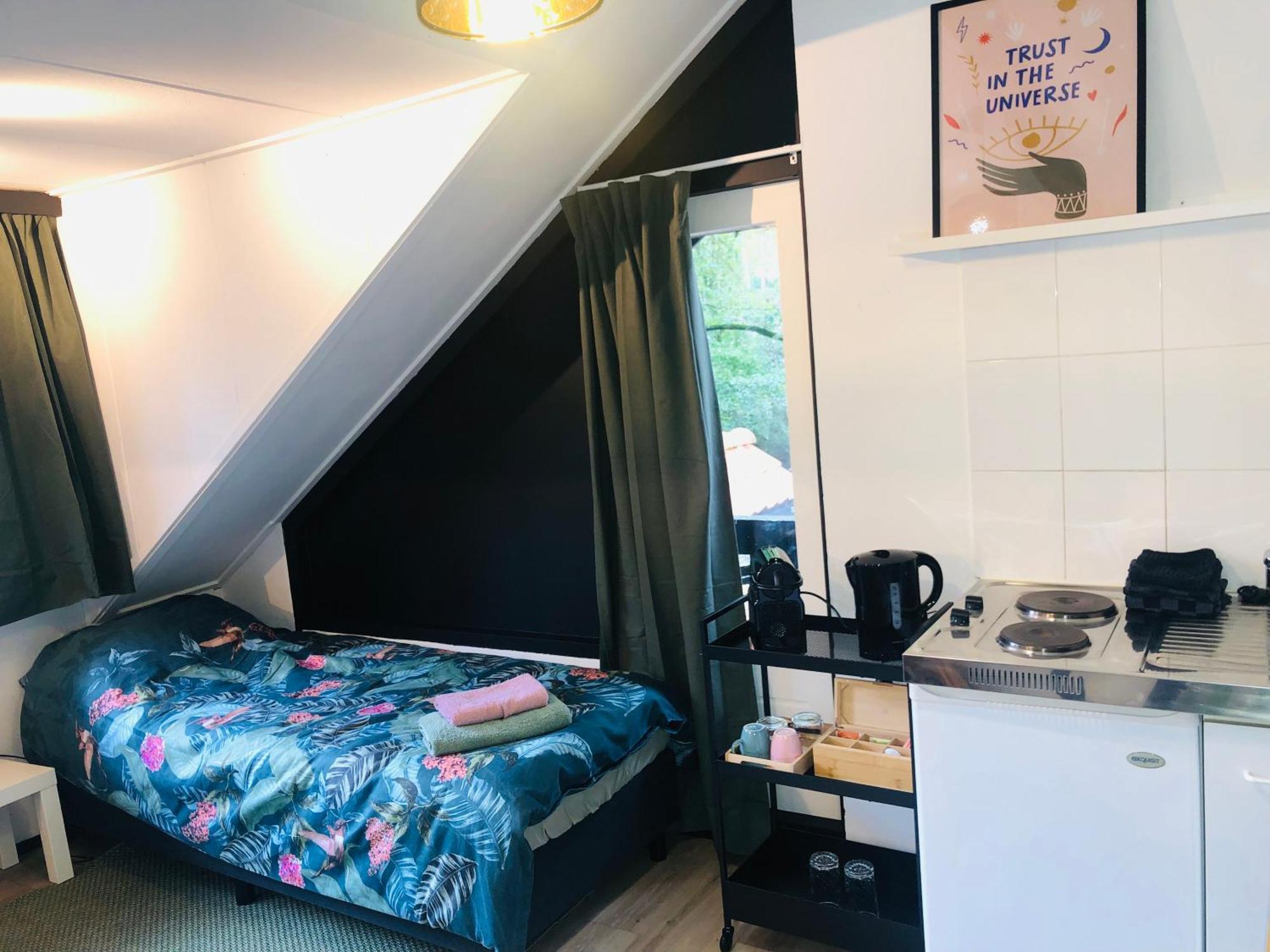 Zen Retreat - Free Private Parking! Lägenhet Enschede Exteriör bild