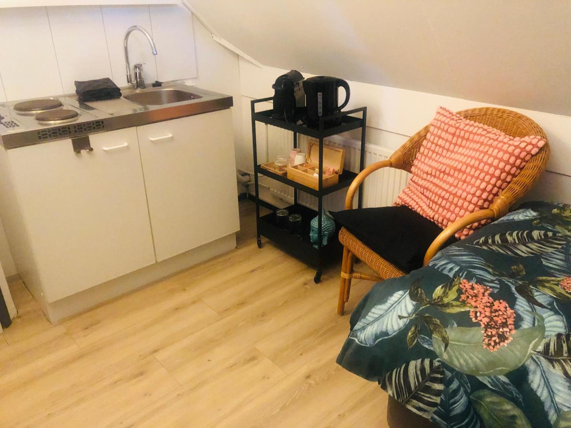 Zen Retreat - Free Private Parking! Lägenhet Enschede Exteriör bild